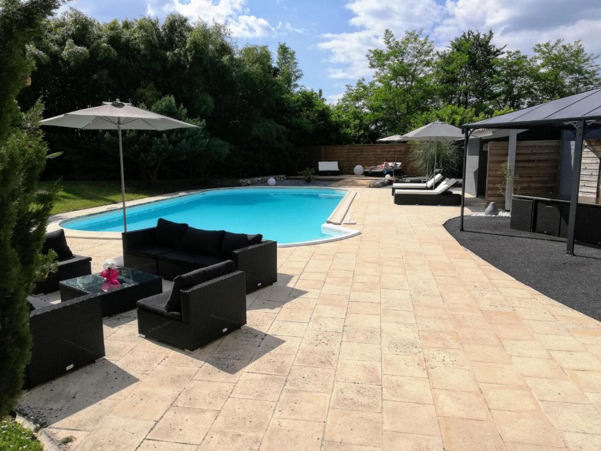 Villa Corterra Avec Piscine Et Jacuzzi Fargues-de-Langon Exterior photo