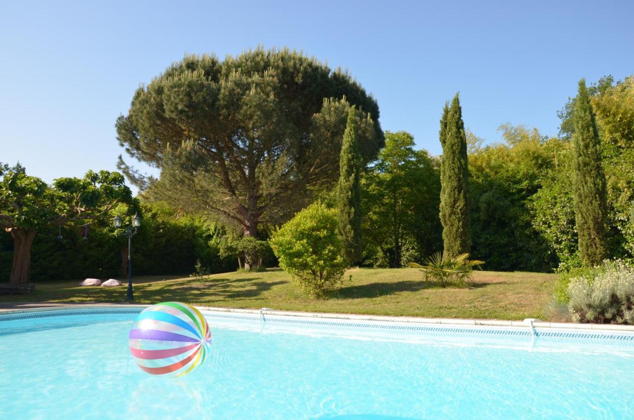 Villa Corterra Avec Piscine Et Jacuzzi Fargues-de-Langon Exterior photo