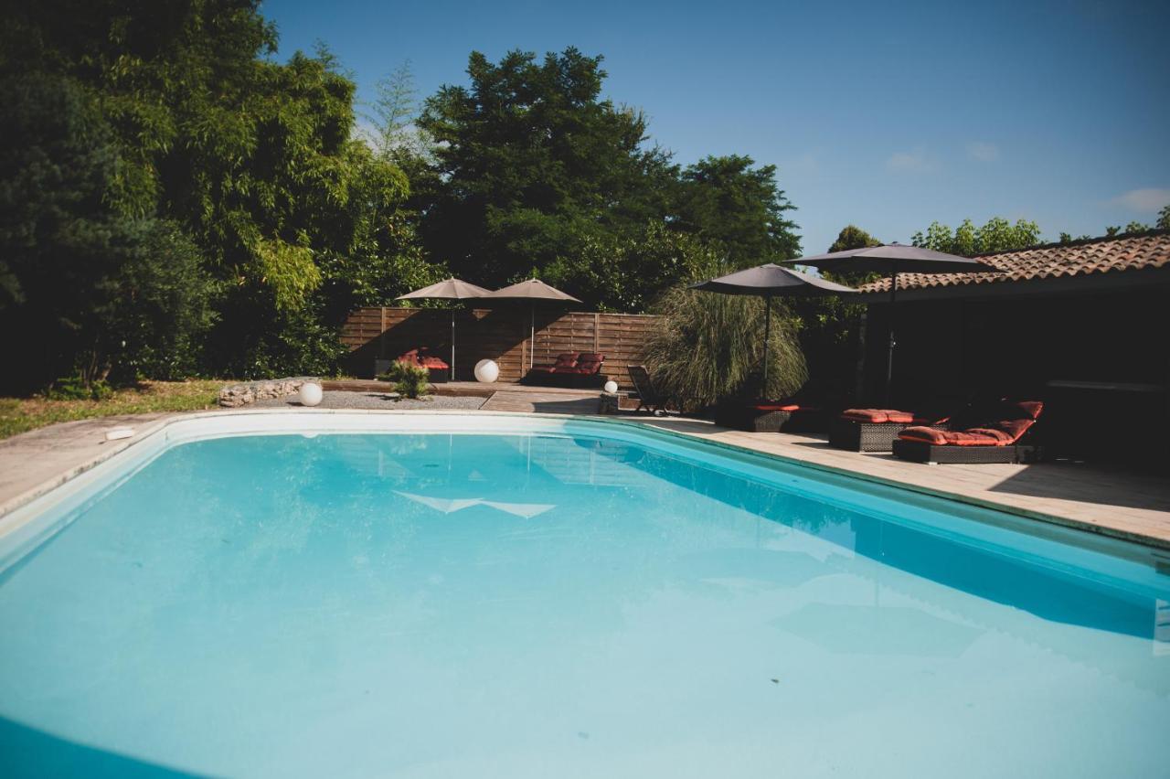 Villa Corterra Avec Piscine Et Jacuzzi Fargues-de-Langon Exterior photo