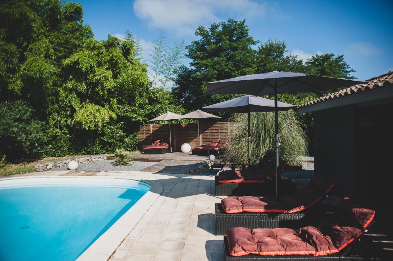 Villa Corterra Avec Piscine Et Jacuzzi Fargues-de-Langon Exterior photo